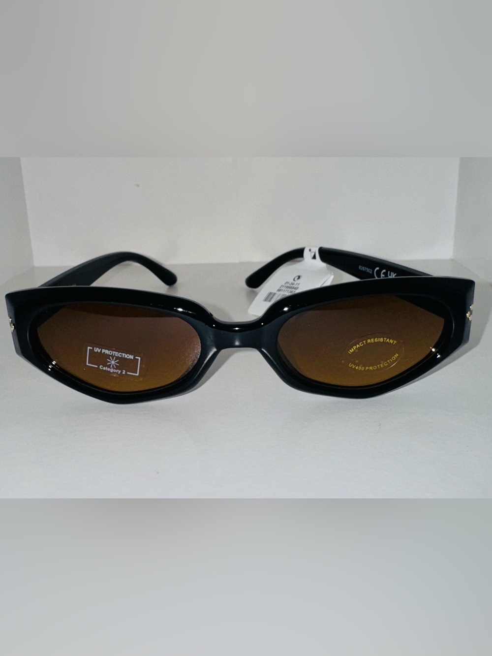 Womenβs Stylish Black Sunglasses Brown Tinted Lenses